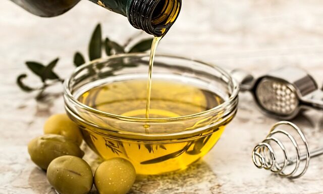 Do czego służy olej wazelinowy?